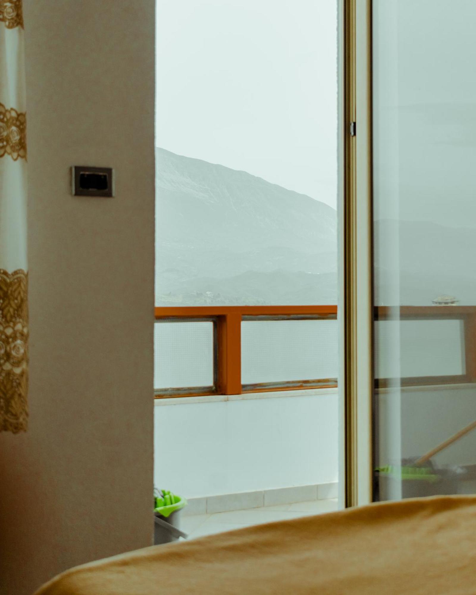 Guesthouse Shtino Gjirokastër Exterior foto