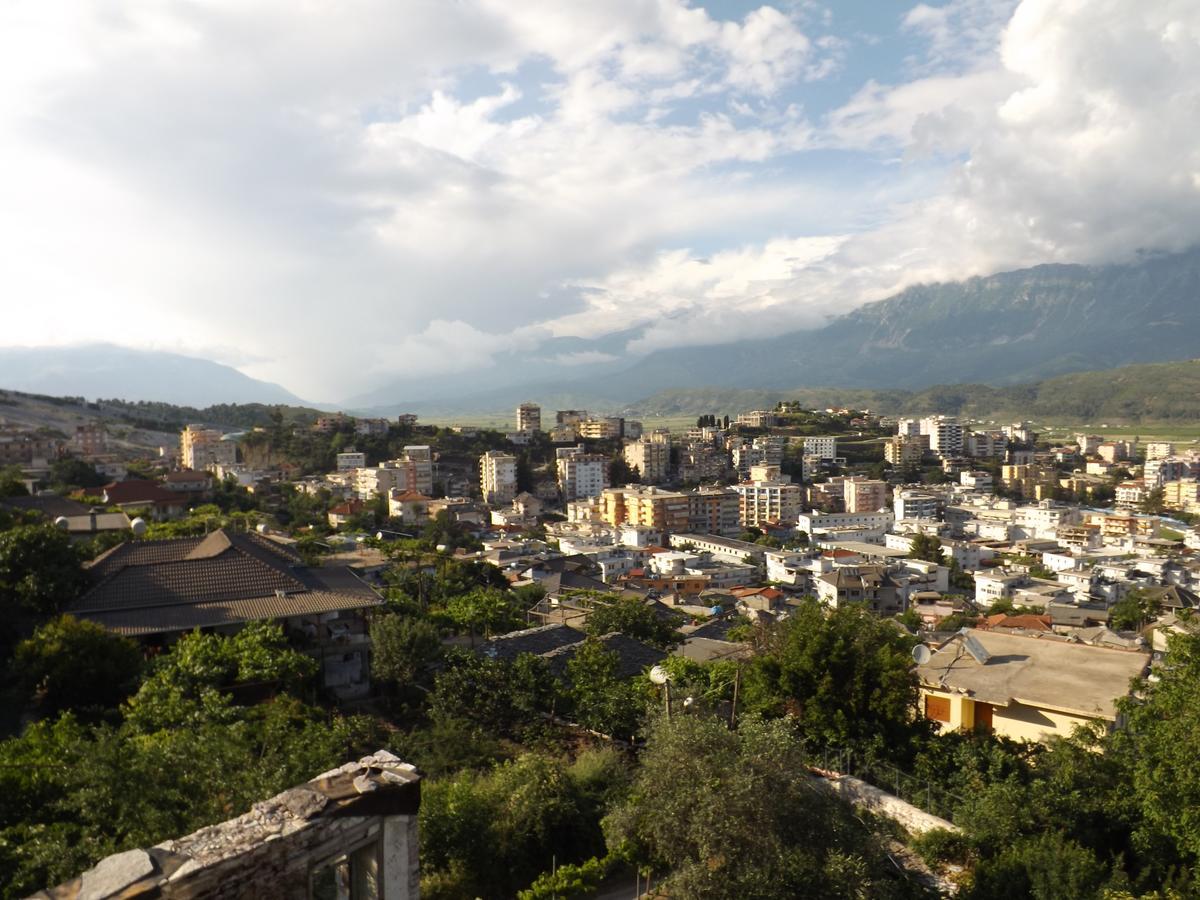 Guesthouse Shtino Gjirokastër Exterior foto